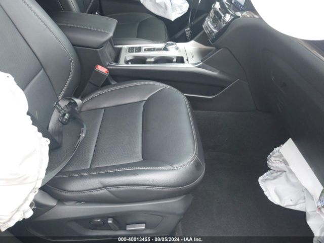 2024 FORD EXPLORER 1FMSK7FH1RGA78389 Photo 4