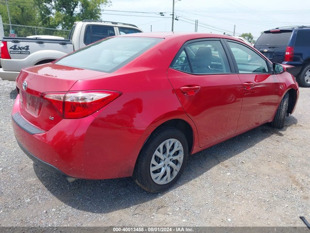 Toyota COROLLA LE 2018 2T1BURHE9JC024256 Image 4