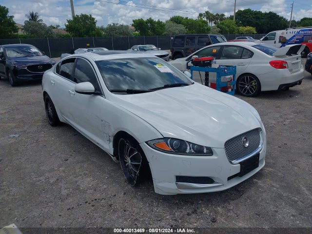 2015 JAGUAR XF SAJWA0FS5FPU56917 Photo 5