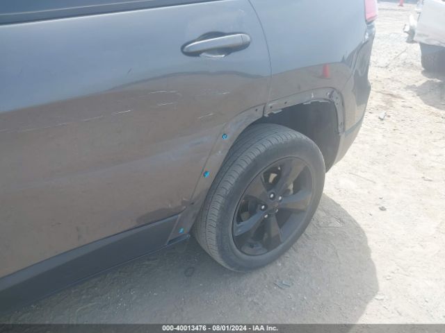 1C4PJLLB6KD339240 Jeep Cherokee Altitude Fwd