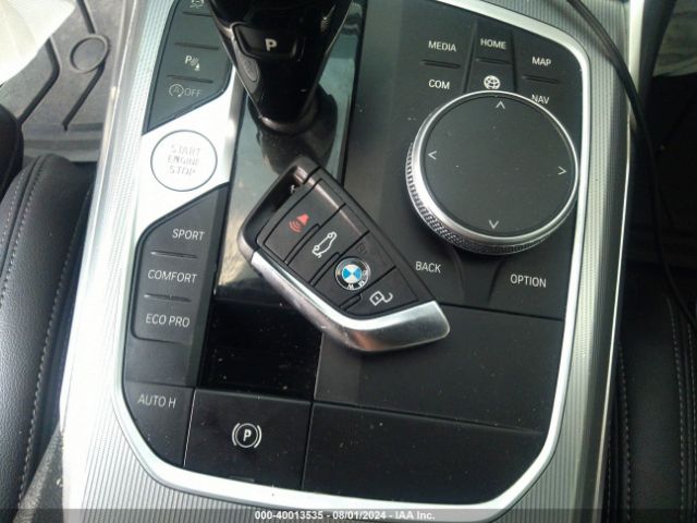 3MW5R1J04N8C55129 BMW 330I