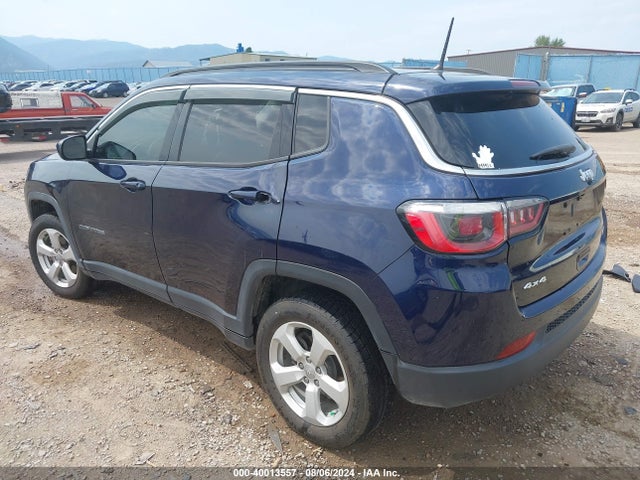 Jeep Compass Latitude 4x4 2018 3C4NJDBB9JT398483 Image 3