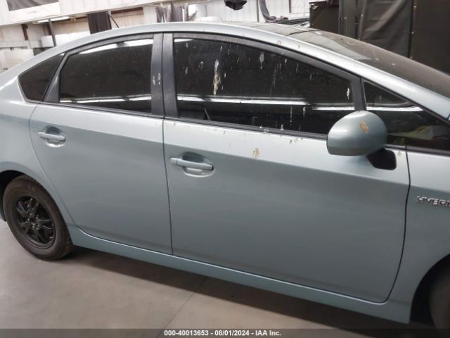 JTDKN3DU9F1890543 Toyota Prius Four
