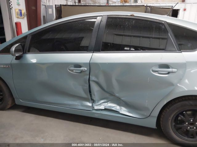 JTDKN3DU9F1890543 Toyota Prius Four