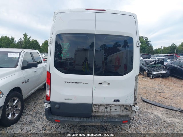 Ford Transit-250 2015 1FTNR3XG6FKA26986 Image 16