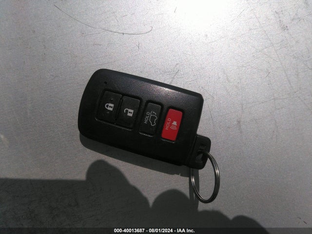 Toyota Rav4 Xle 2018 JTMWFREV8JJ726959 Image 11