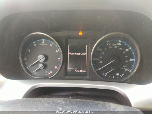 Toyota Rav4 Xle 2018 JTMWFREV8JJ726959 Image 7