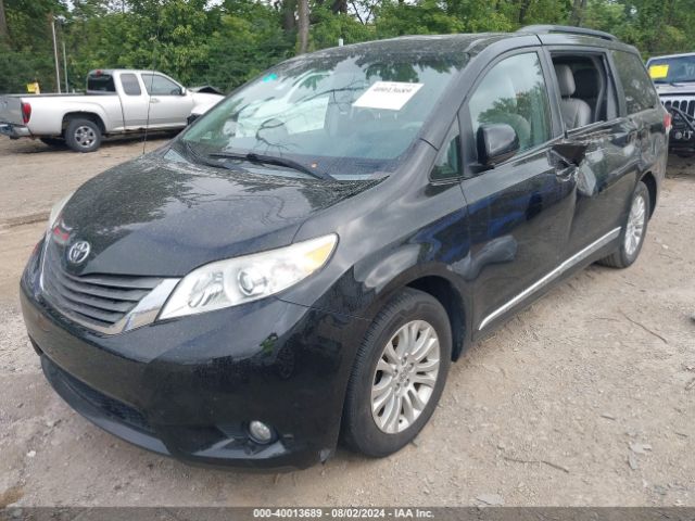 5TDYK3DC1ES513572 Toyota Sienna Xle V6 8 Passenger