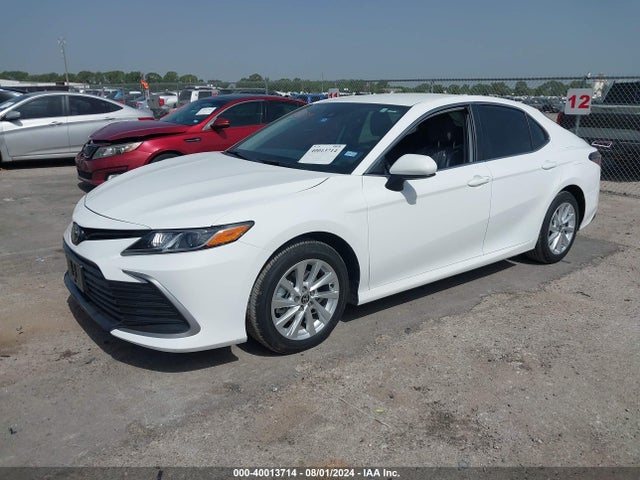Toyota CAMRY LE 2024 4T1C11AK1RU866212 Image 2