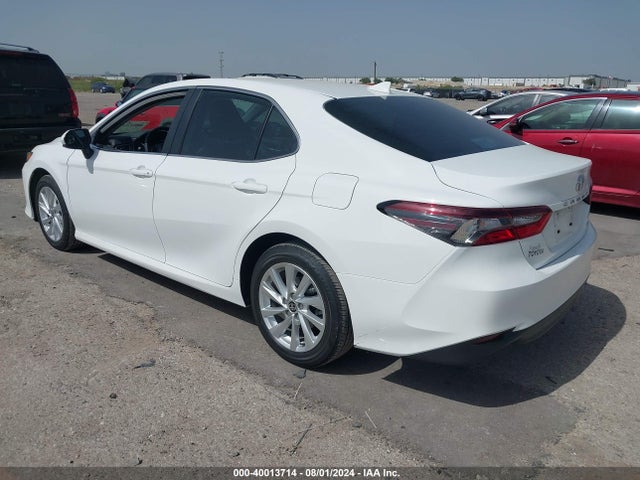 Toyota CAMRY LE 2024 4T1C11AK1RU866212 Image 3