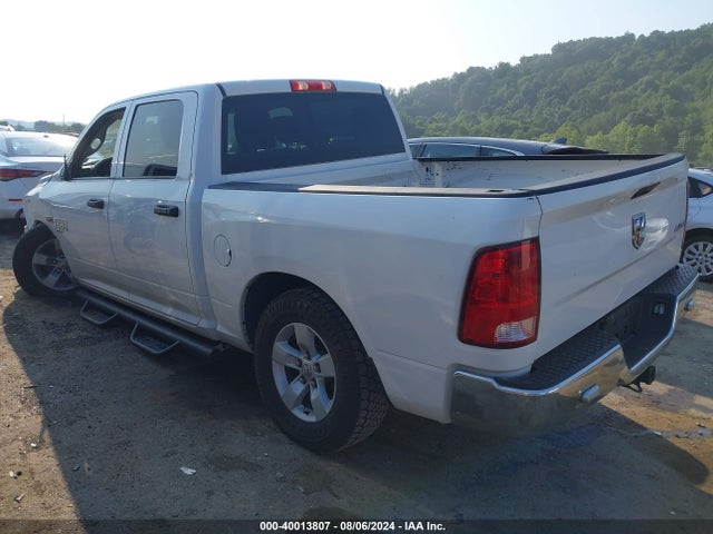 3C6RR7KT1KG712455 RAM 1500 Classic Tradesman  4x4 5'7 Box