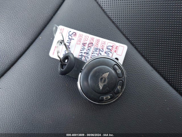 2012 MINI COOPER WMWSU3C59CT255879 Photo 10