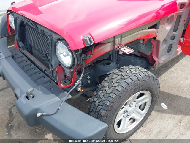 1C4BJWDG9HL537105 Jeep Wrangler Unlimited Sport 4x4