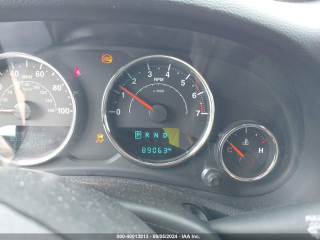 1C4BJWDG9HL537105 Jeep Wrangler Unlimited Sport 4x4