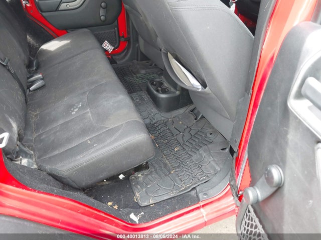 1C4BJWDG9HL537105 Jeep Wrangler Unlimited Sport 4x4