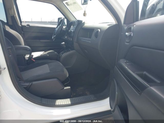 1C4NJRFB2HD175063 Jeep Patriot Latitude 4x4
