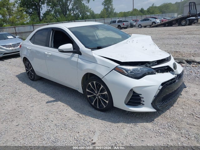 Toyota COROLLA SE 2018 5YFBURHE3JP834921 main image