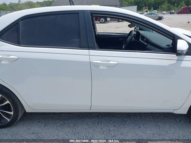 Toyota COROLLA SE 2018 5YFBURHE3JP834921 Image 13
