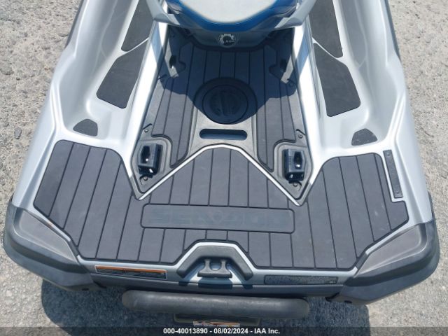 2021 SEADOO GTX-300 LIMITED YDV34290L021      Photo 9