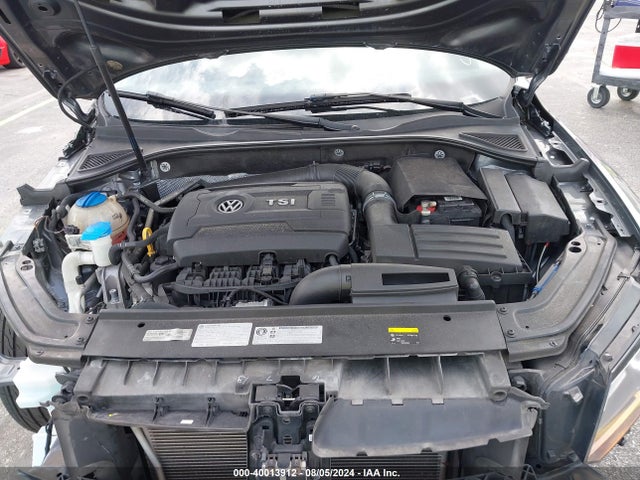 1VWDT7A32HC076272 Volkswagen Passat 1.8t R-line