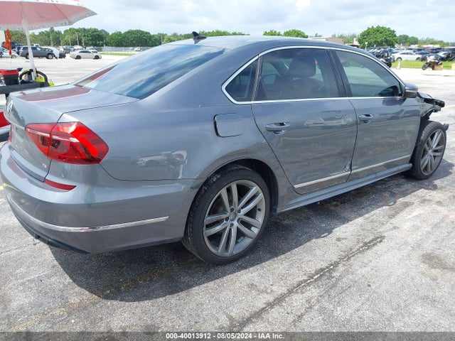 1VWDT7A32HC076272 Volkswagen Passat 1.8t R-line