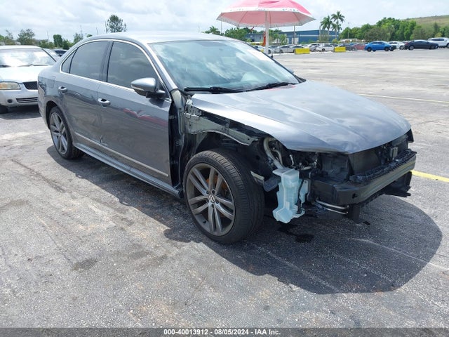 1VWDT7A32HC076272 Volkswagen Passat 1.8t R-line