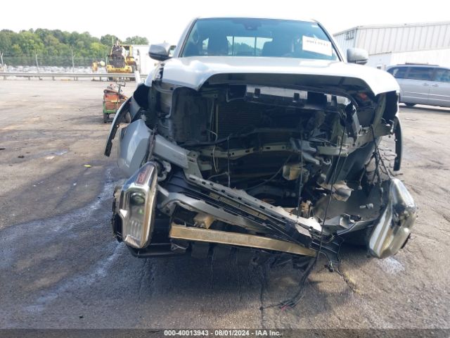 5TFCZ5AN8JX154488 Toyota Tacoma Trd Off Road