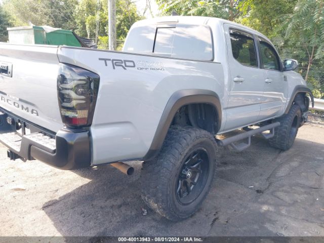 5TFCZ5AN8JX154488 Toyota Tacoma Trd Off Road