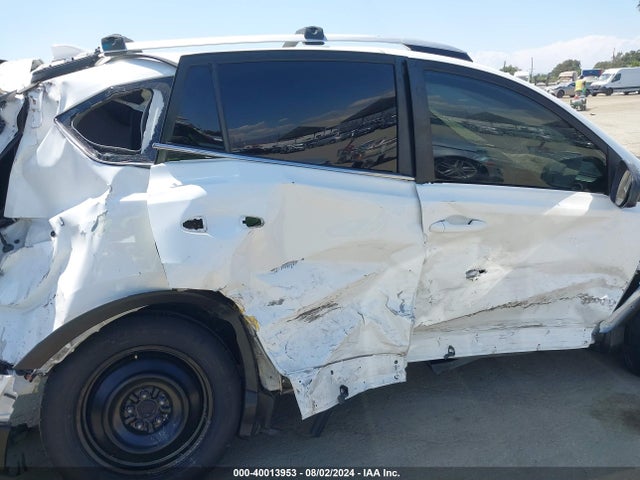 Toyota RAV4 LE 2016 JTMZFREV4GJ100539 Image 14
