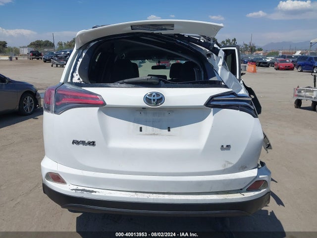 Toyota RAV4 LE 2016 JTMZFREV4GJ100539 Image 17
