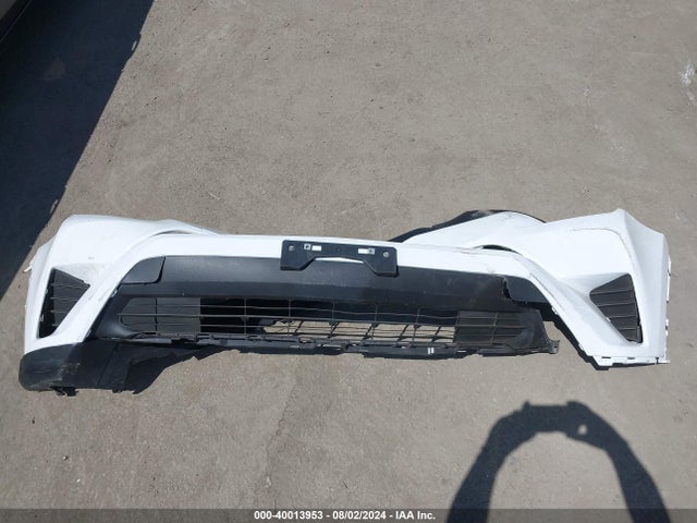 Toyota RAV4 LE 2016 JTMZFREV4GJ100539 Image 12