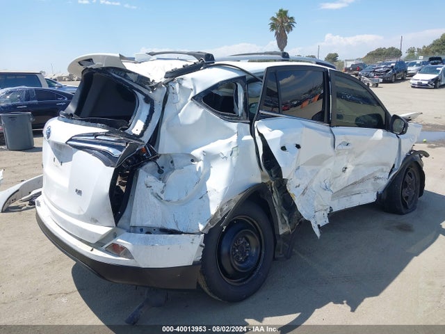 Toyota RAV4 LE 2016 JTMZFREV4GJ100539 Image 4