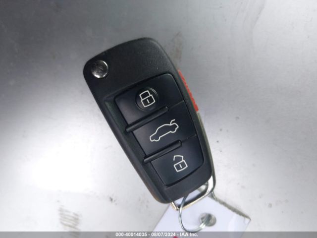 WAUAUGFF9KA083886 Audi A3 40 Premium/40 Titanium Premium