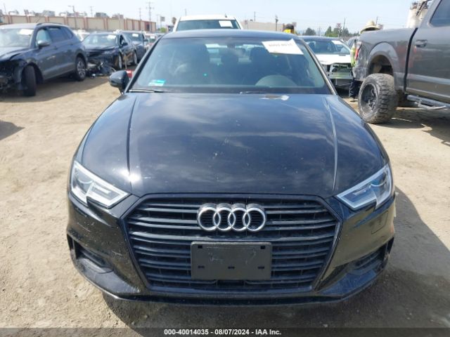 WAUAUGFF9KA083886 Audi A3 40 Premium/40 Titanium Premium