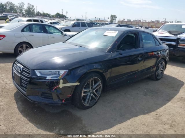 WAUAUGFF9KA083886 Audi A3 40 Premium/40 Titanium Premium