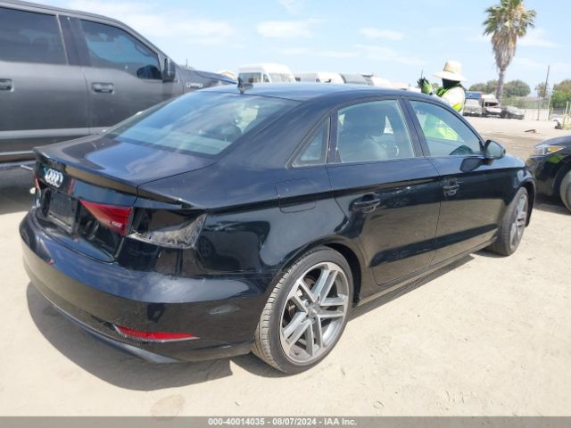 WAUAUGFF9KA083886 Audi A3 40 Premium/40 Titanium Premium
