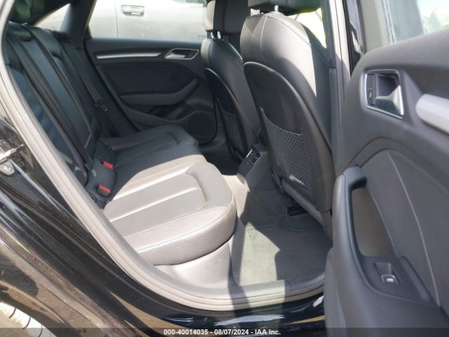 WAUAUGFF9KA083886 Audi A3 40 Premium/40 Titanium Premium