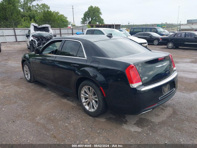 2017 CHRYSLER 300 2C3CCAAG7HH521704 Photo 2