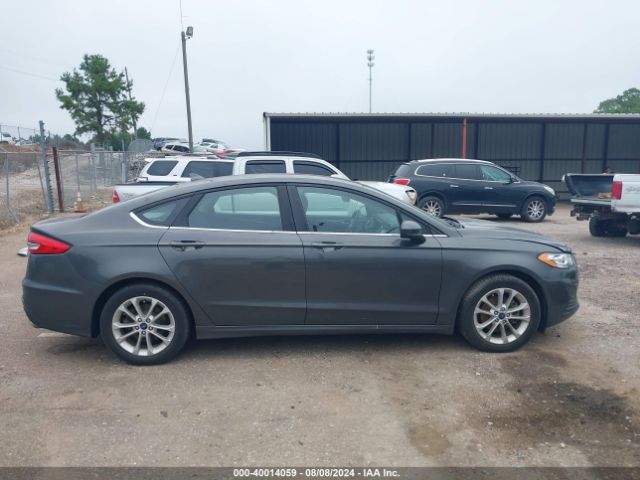 3FA6P0HD2KR229401 Ford FUSION SE
