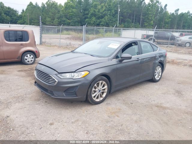 3FA6P0HD2KR229401 Ford FUSION SE