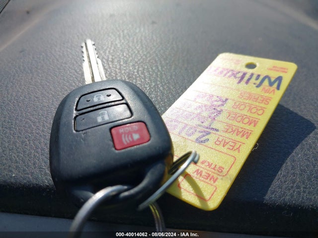 Toyota Rav4 Xle 2015 JTMWFREV6FD067656 Image 11