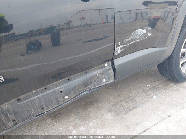 ZACCJBBTXGPE28353 Jeep Renegade Latitude