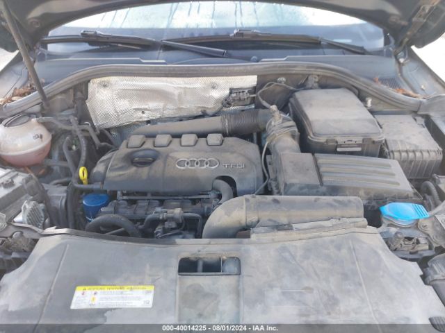 WA1JCCFS3HR012392 Audi Q3 2.0t Premium