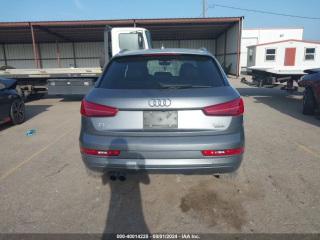 WA1JCCFS3HR012392 Audi Q3 2.0t Premium