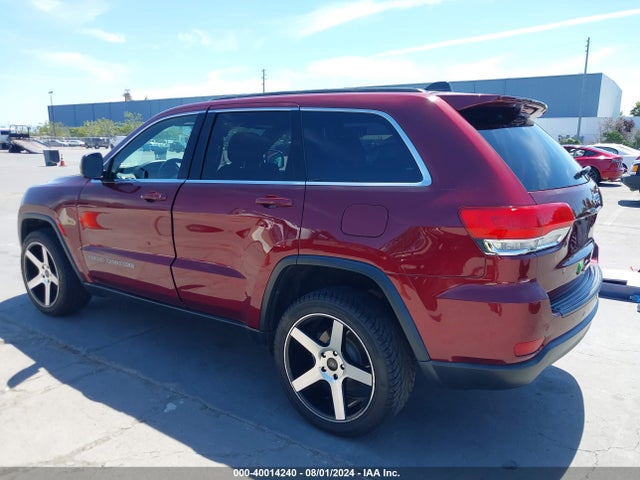 1C4RJEAG7HC784944 Jeep Grand Cherokee Laredo 4x2