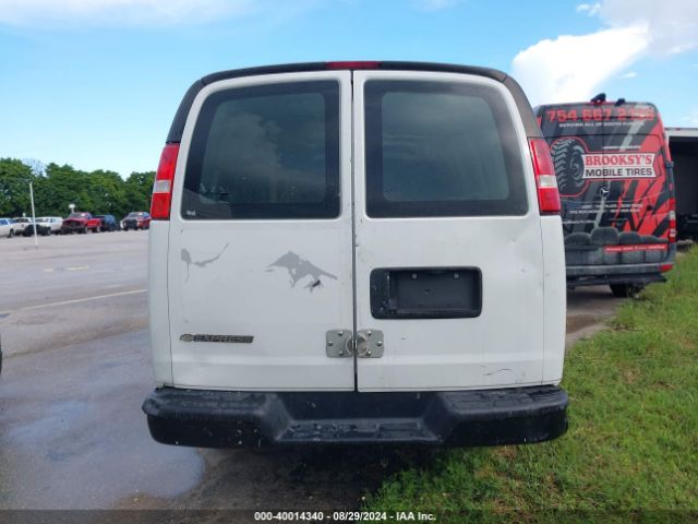 1GCWGBFP5J1264610 Chevrolet Express 2500 Work Van