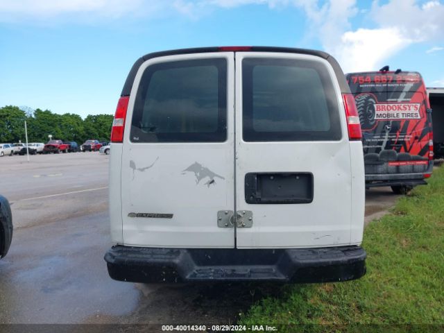 1GCWGBFP5J1264610 Chevrolet Express 2500 Work Van