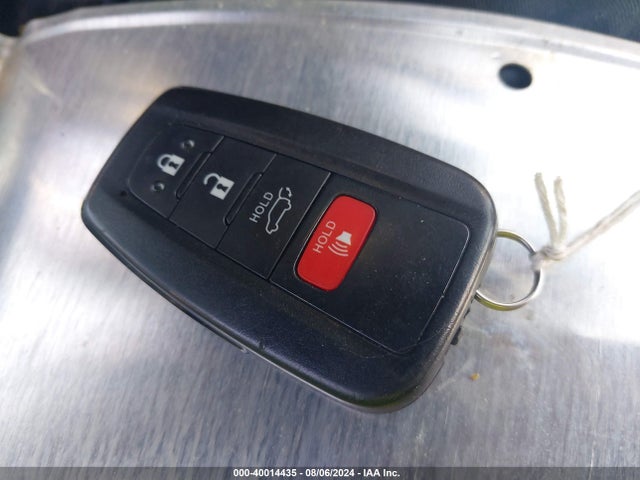 JTMRWRFV3KD029534 Toyota Rav4 Hybrid Xle