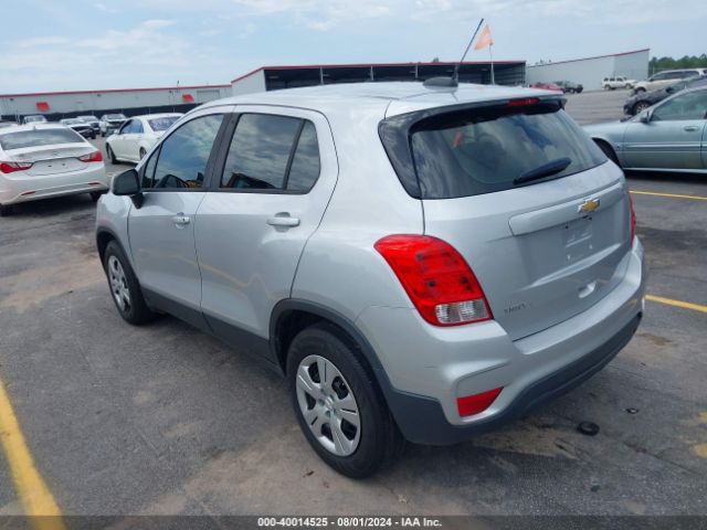 3GNCJKSB7JL281665 Chevrolet TRAX LS