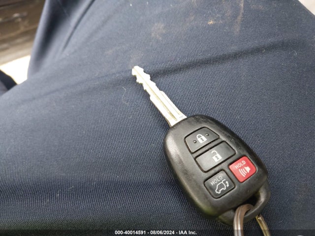 Toyota Rav4 Xle 2016 JTMRFREV8GJ096575 Image 11